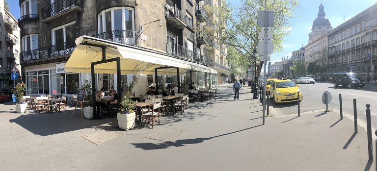 Het Wijnlokaal — restaurant in Delft