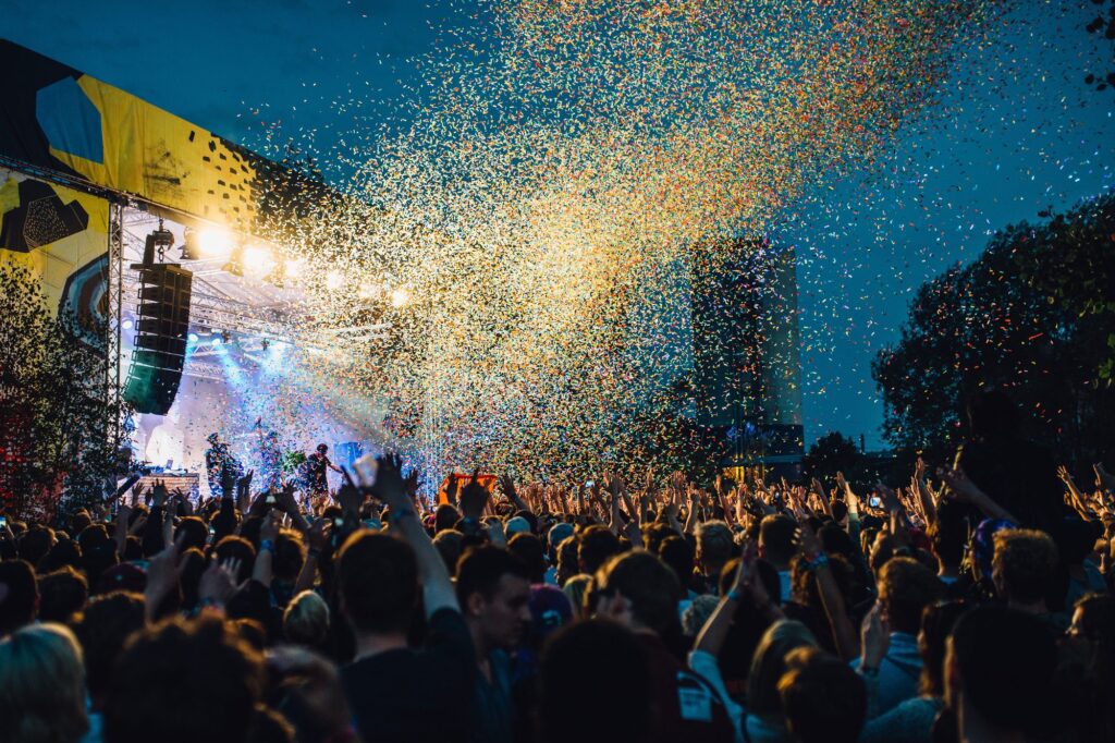 Cluster festival